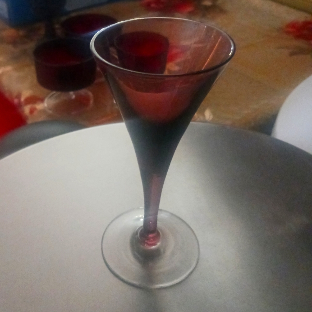 AMETHYST GLASS BLOWN FLUTE VINTAGE